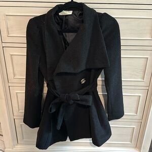 Adorable winter peacoat